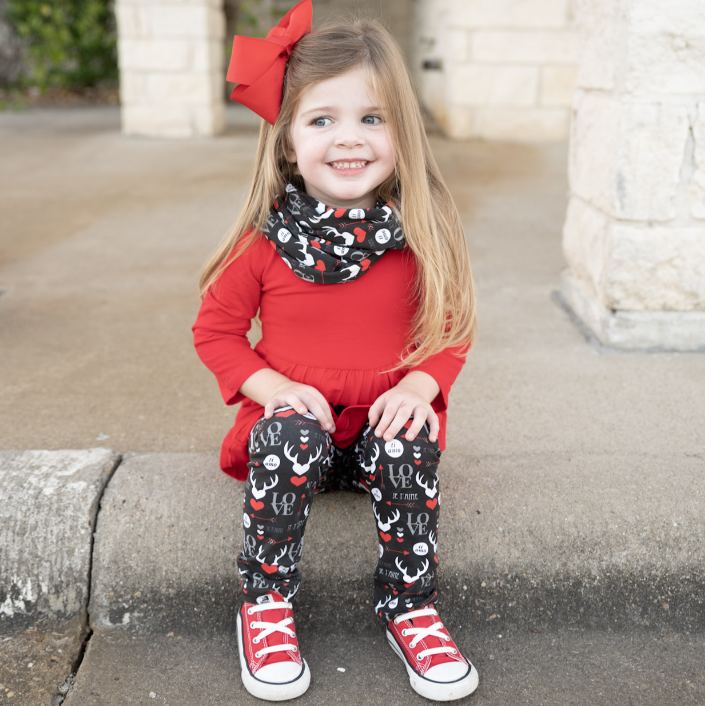 AL Limited Girls Valentine's Day LOVE Red Long Sleeve Tunic Leggings & Scarf Clothing Set