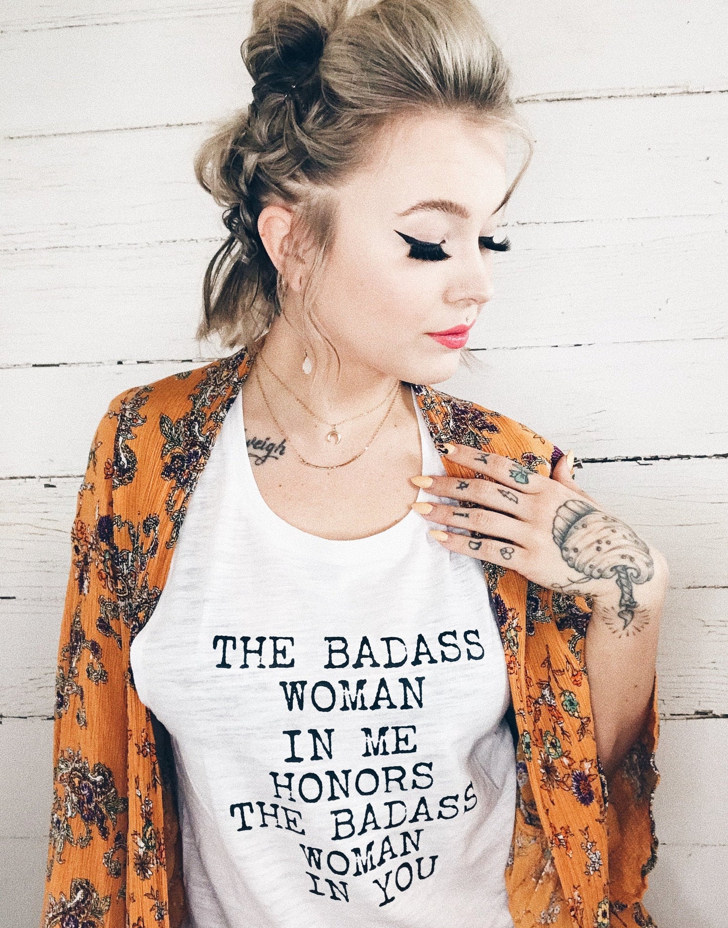 The Badass Woman In Me Honors The Badass Woman In You - Muscle Tank